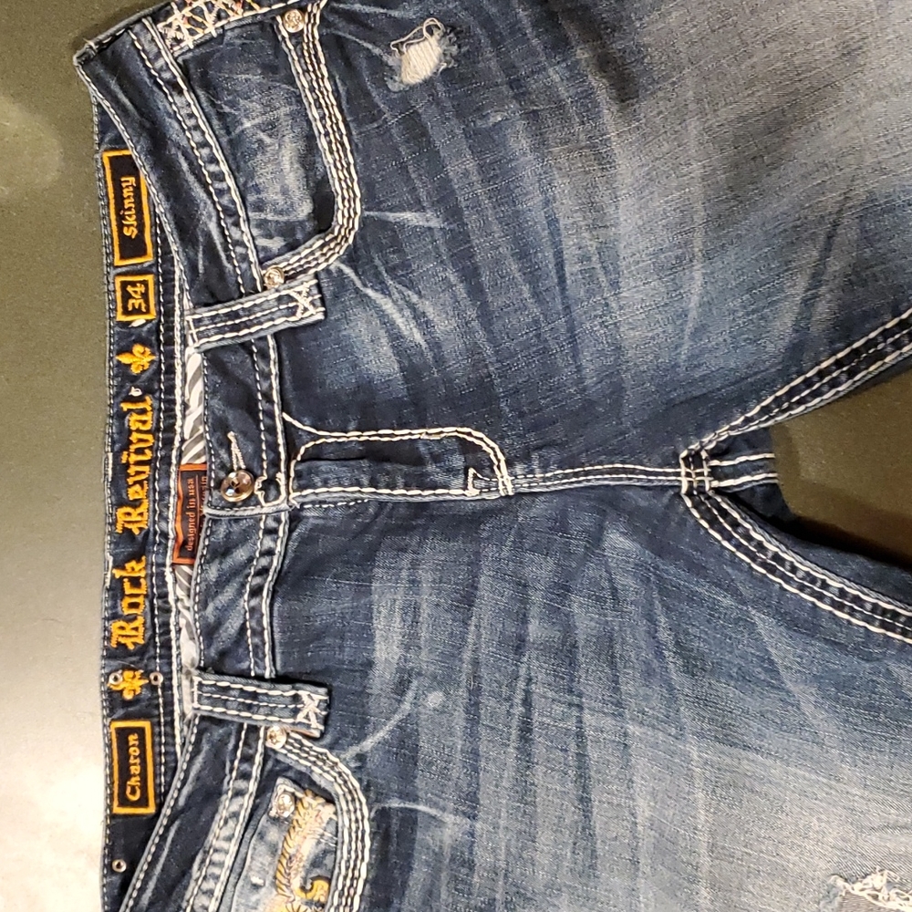 Women's Rock Revival Jeans Size 34